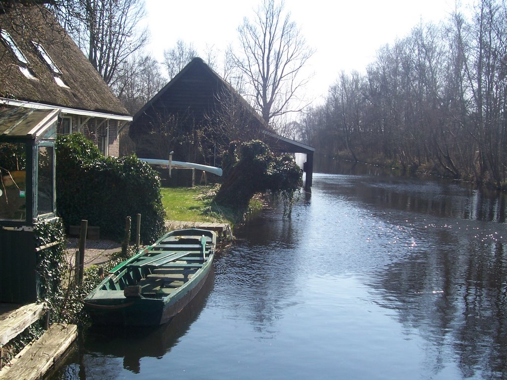 Nabij het Naardermeer by Sjert