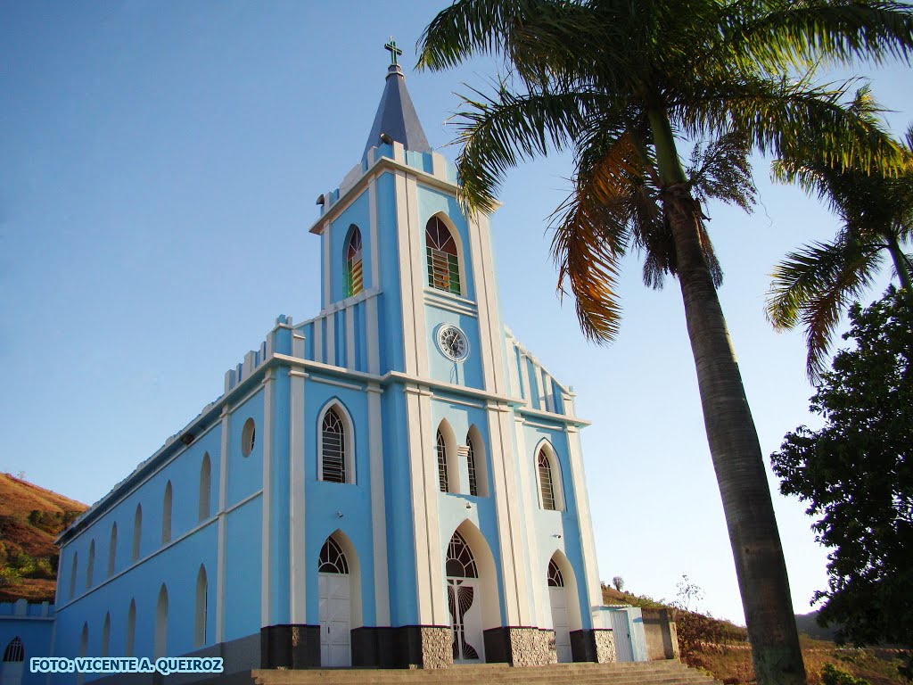 Vermelho Velho (Raul Soares - MG) Matriz de S. João Batista by Vicente A. Queiroz