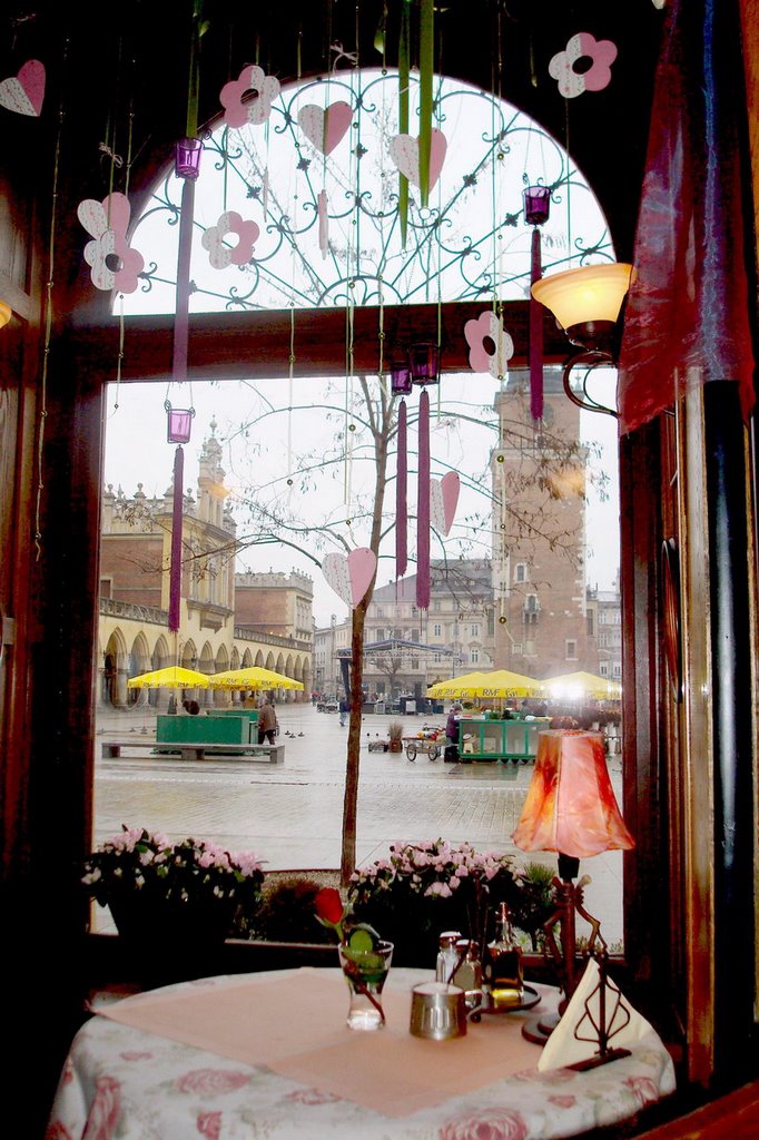 Krakow - Market in the morning by jerzyt21