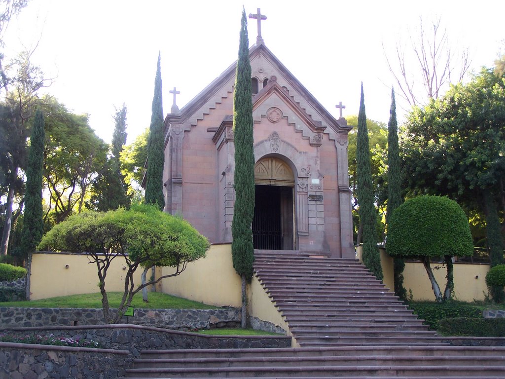 Cerro del Paredón "Museo la Magia del Pasado". en el cerro de las campanas by queretana