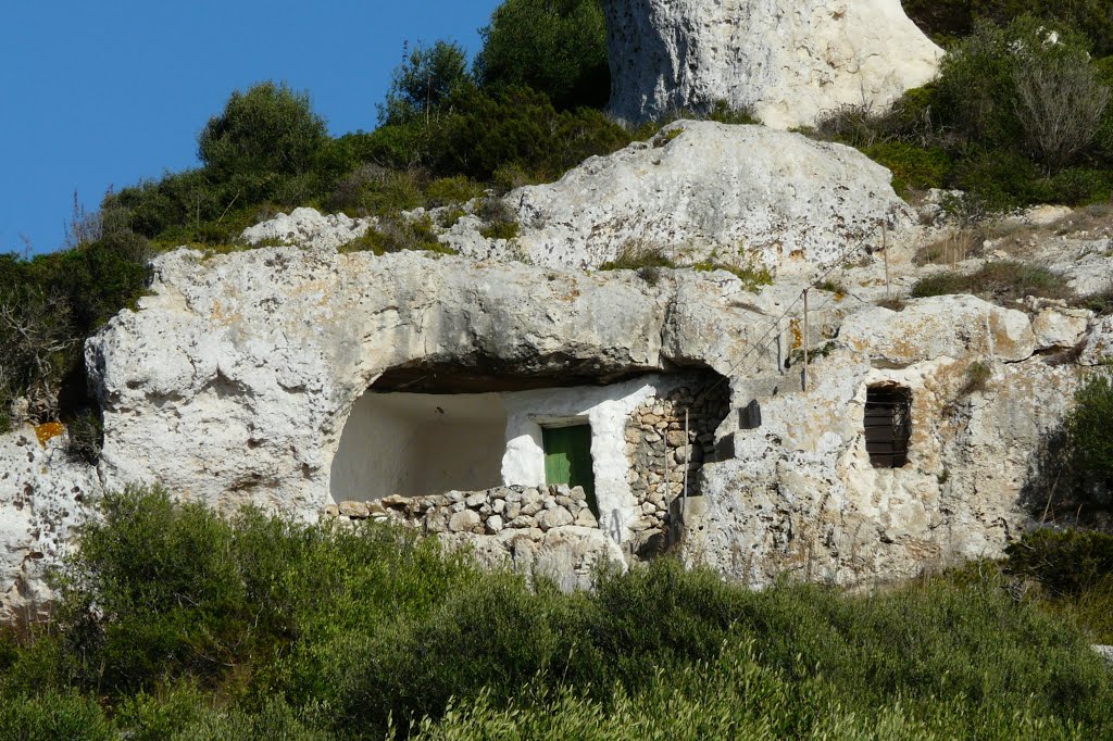 Bewohnte Höhlen bei Son Bou, Menorca - 14.09.2012 by Ines Spannbauer