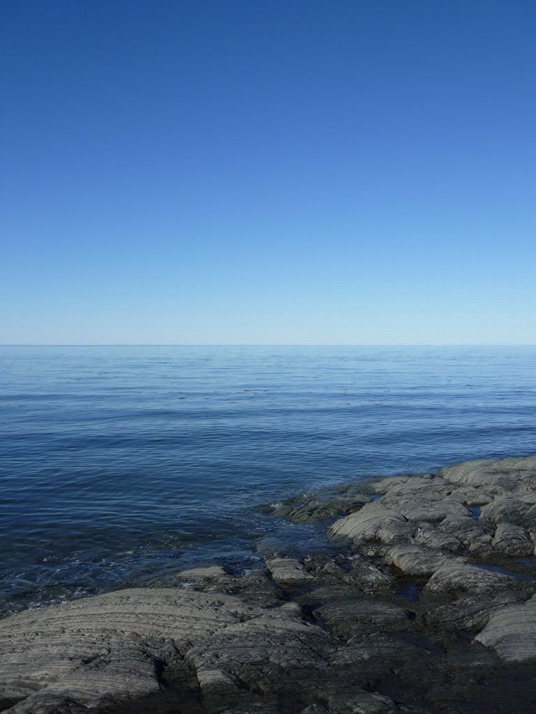 Chaude et paisible journée d'automne à la hauteur de Rimouski by Dream Theater