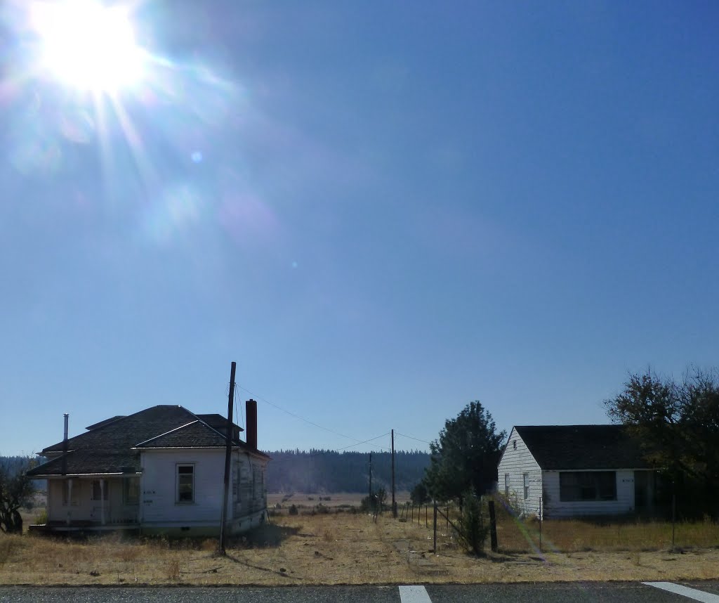 Old Houses, Simnasho, Hot Springs, Indian Res., Oregon by aNNa.schramm