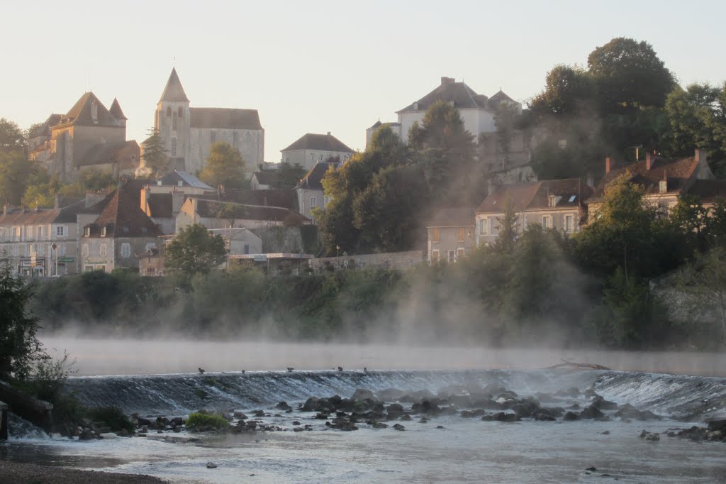 Le barrage sur la Creuse, au BLANC (Indre). by JOJO 4 9