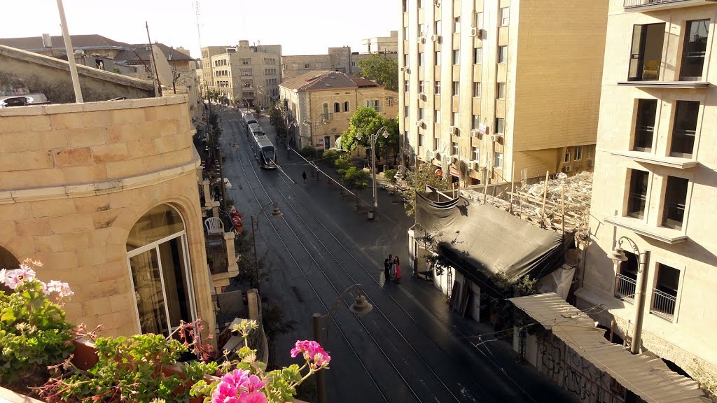 ISRAEL Calle Yafo, Jerusalen by Talavan