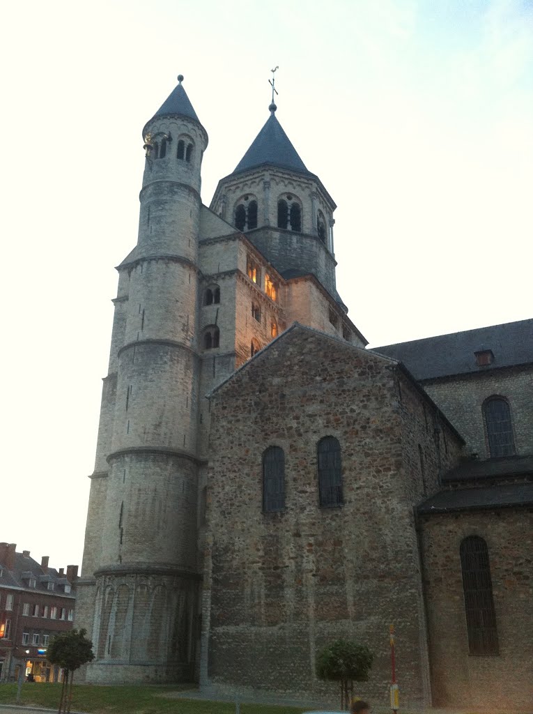 La Collégiale Sainte Gertrude by Ardeshir Momtaz