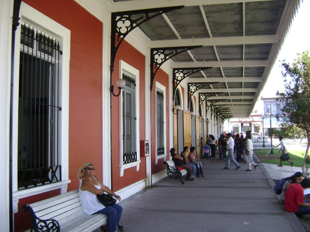 Estación Ferrocarril Iquique by Héctor Rivera Lagos