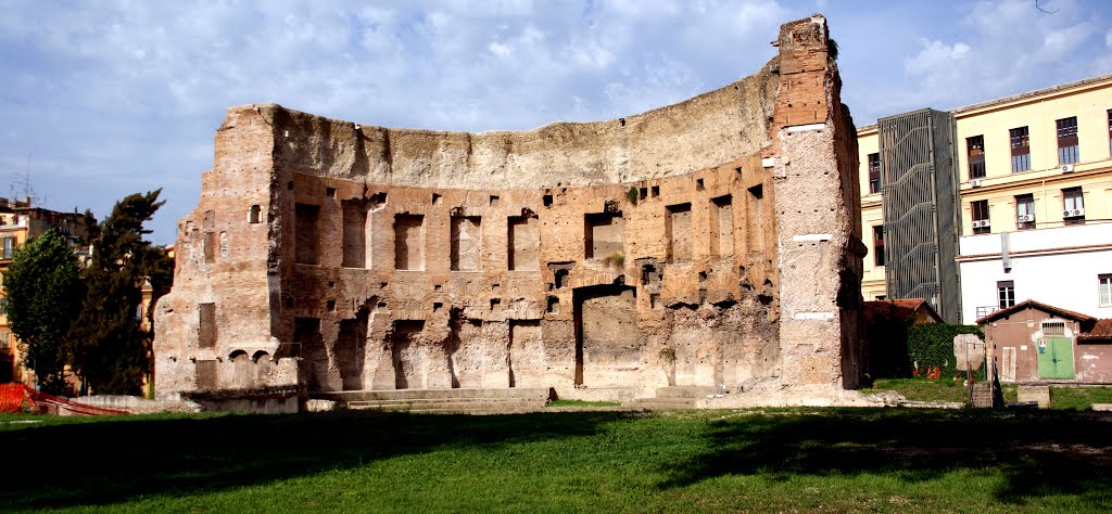 Terme di Traiano (Trajans Bath), Rome/ Italy, September 29 2012 by Jens ||¿Æ¬ŒΞЩ|| Germany