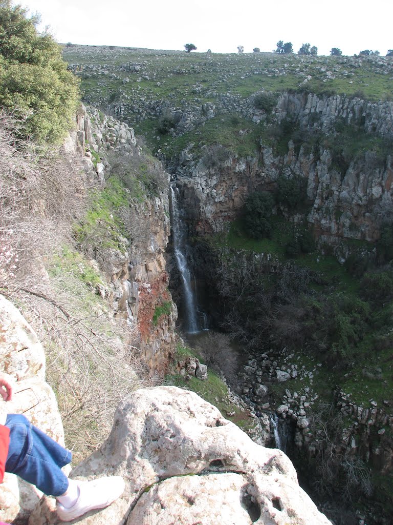 Orvim Stream, the Golan Heights, the big waterfall, Israel by Kobi Zilberstein