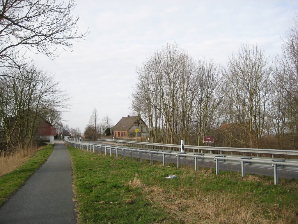 Lanhausen - Hauptstraße / An der Lunebrücke by Robert-68