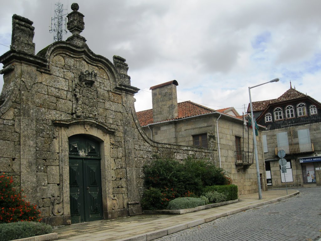 Rua de Cinfães by AJFAlmeida