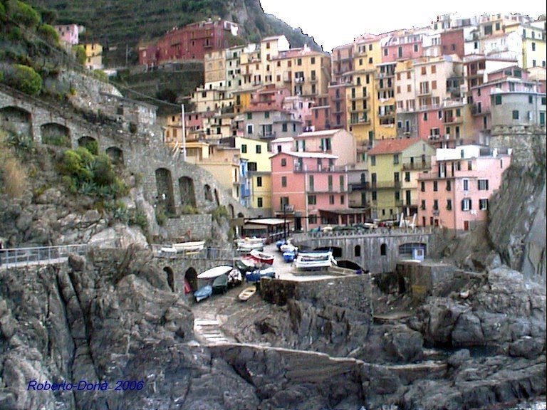 Cinque Terre, Manarola Il Borgo ligure. by Roberto Donà