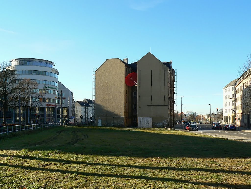 Chemnitz (SN) - Das Gebäude mit dem 4. Leben, war schon 3x zum Abriss freigegeben und wurde gerettet.... durch den Rettungsschirm....? Nein - durch Unternehmer Lars Fassmann by Thomas Eichler