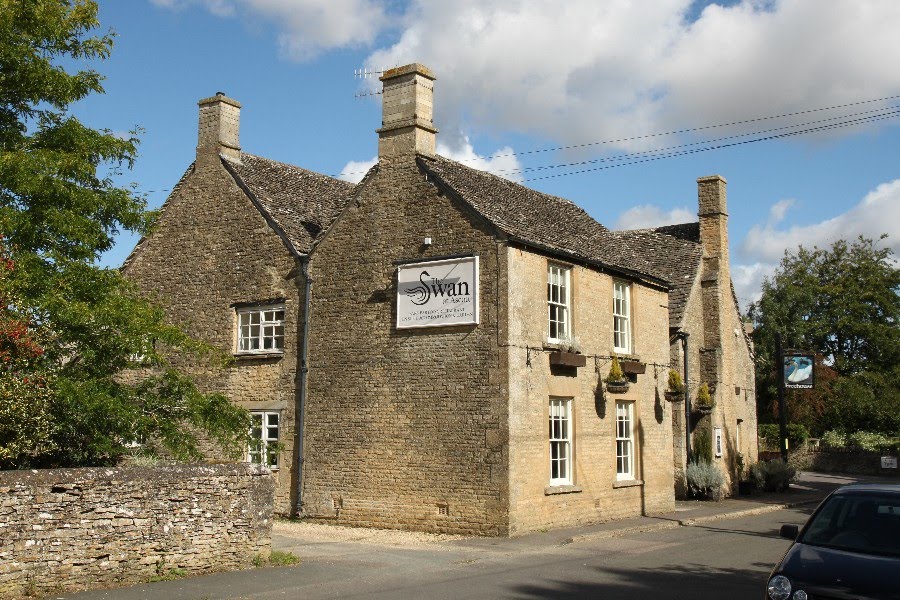 The Swan Inn, Ascott-under-Wychwood, Oxfordshire by Roger Sweet