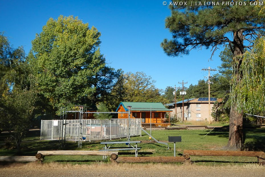 Pinetop AZ - Double B Lodge by LaLunaPhotos.com