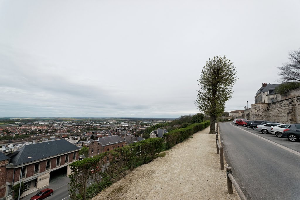 Laon - Promenade Yitzak Rabin - View East by txllxt