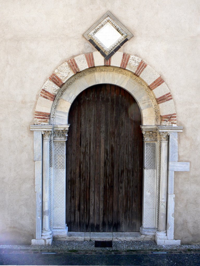 Portale della chiesa dei Catalani, Messina by Nicola e Pina a Messina