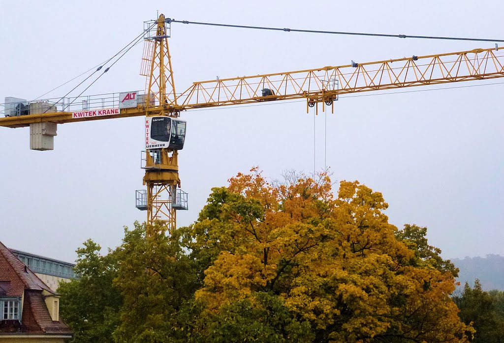 Herbstliche Hinterhof-Idylle in Regensburg (13.10.2012) by Rad-Nomade