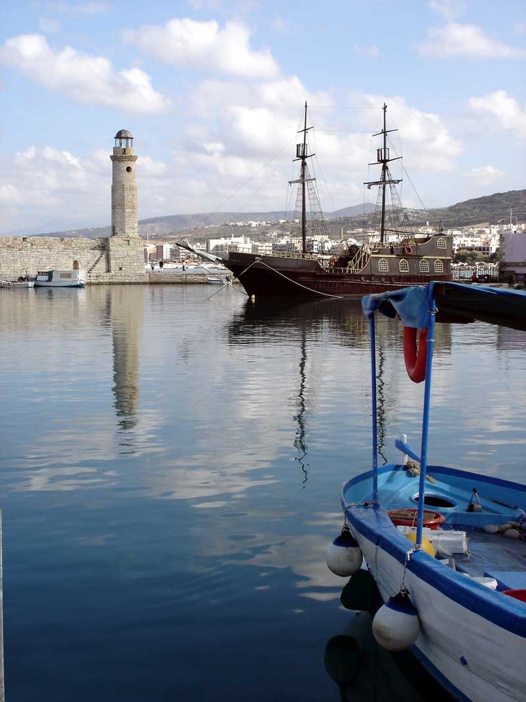 Rhéthymnon, Crète by Denise Pelissier