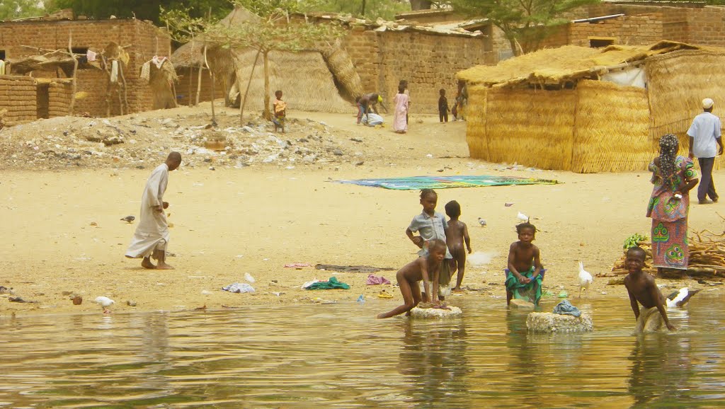 Léré Lake, Lac Lere, Mayo-Kebbi Est, Tchad by Jan Rozum