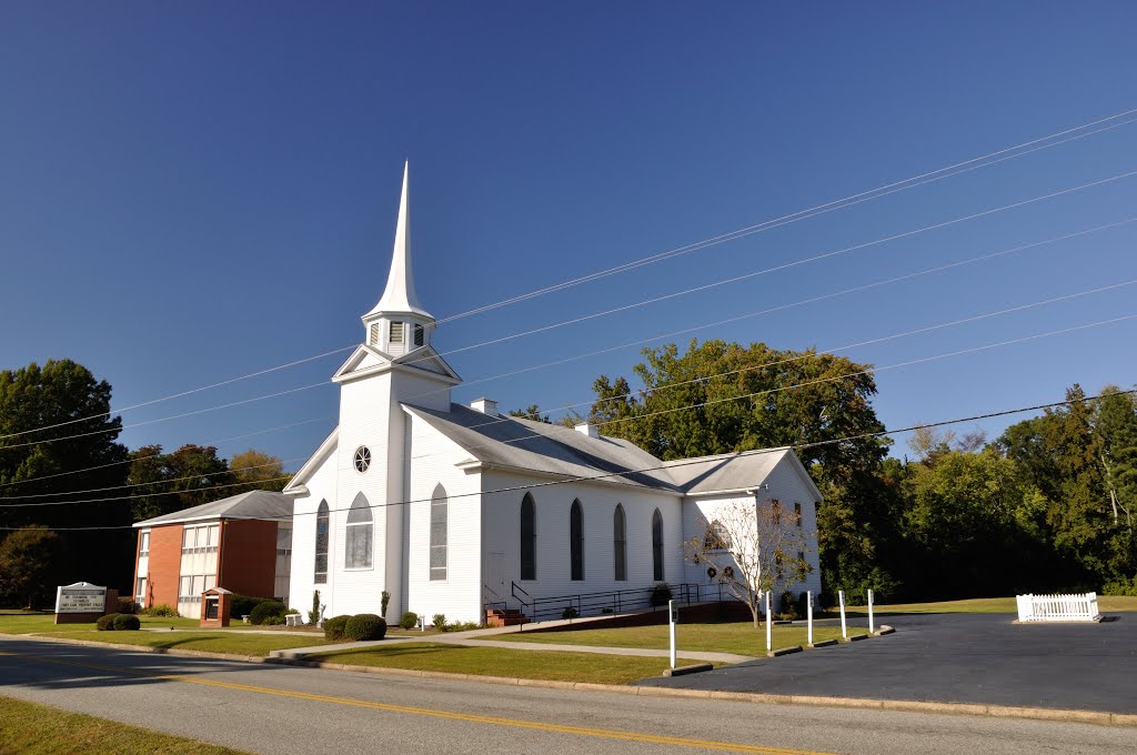 VIRGINIA: MATHEWS: GWYNN'S ISLAND: Gwynn's Island Baptist Church, 2011 Old Ferry Road by Douglas W. Reynolds, Jr.