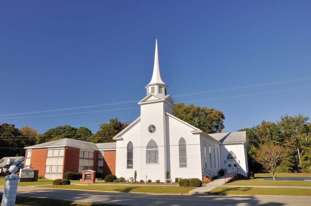 VIRGINIA: MATHEWS: GWYNN'S ISLAND: Gwynn's Island Baptist Church, 2011 Old Ferry Road by Douglas W. Reynolds, Jr.