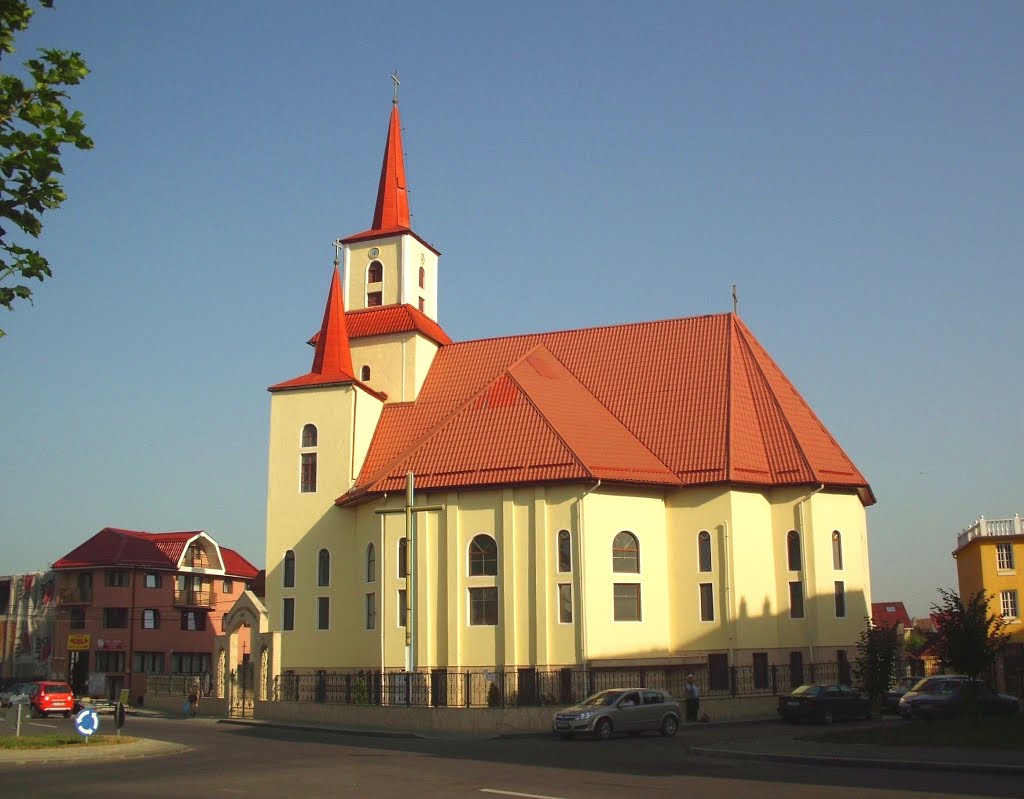 Dej - Biserica Greco-Catolică ''Sf. Apostoli Petru şi Pavel'' by danger.mouse