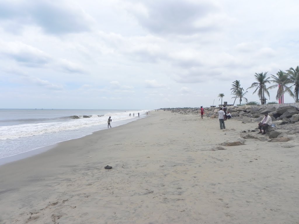 POOMPUHAR BEACH, TAMILNADU by ALENDE DEVASIA