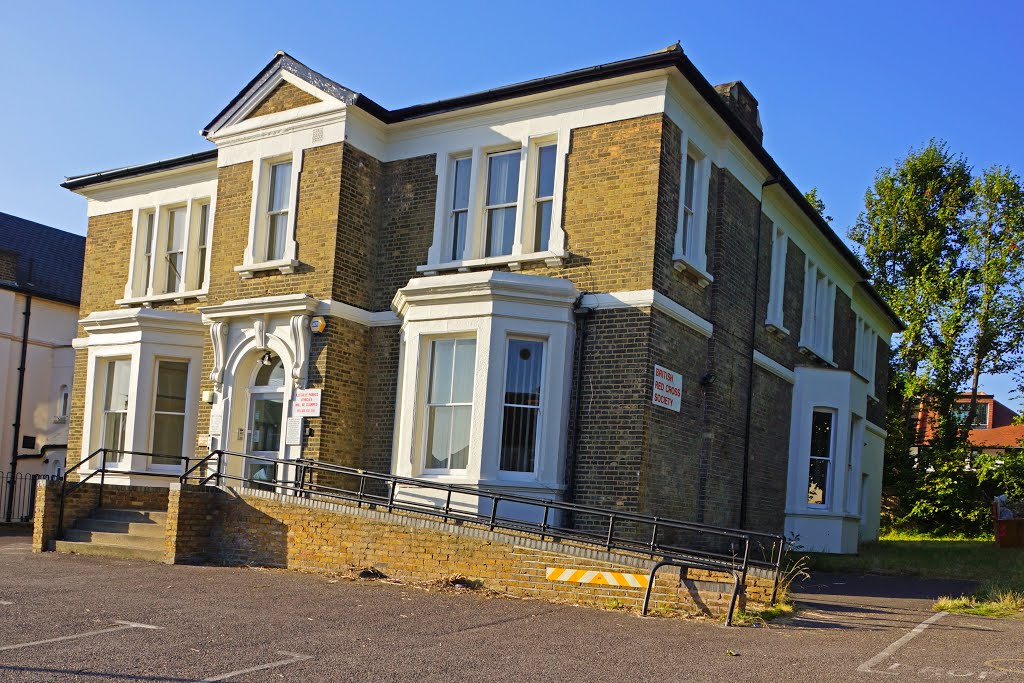 British Red Cross, Croydon by andreisss