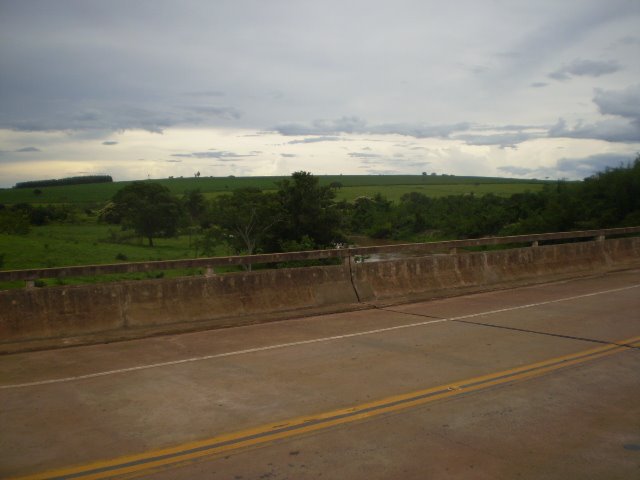 Ponte sobre o Rio do Peixe(Flora Rica by Profjcesar.ms