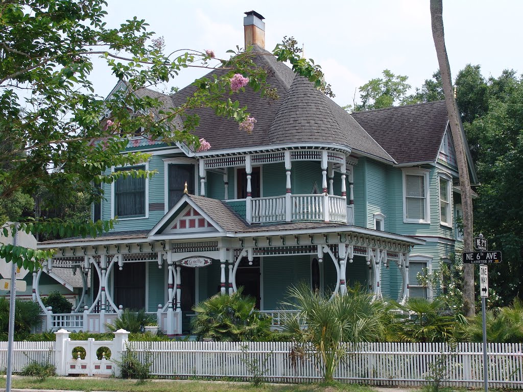 Wow! they don't make them like that anymore, 1903 Steckert house (6-2011) by Ken Badgley