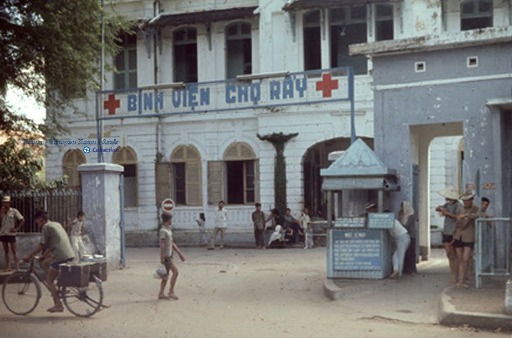 Chợ Rẫy Hospital - Chợ Lớn / Sài Gòn 1965 - Photo by Michael Mittelmann by Ngày Xửa Ngày Xưa