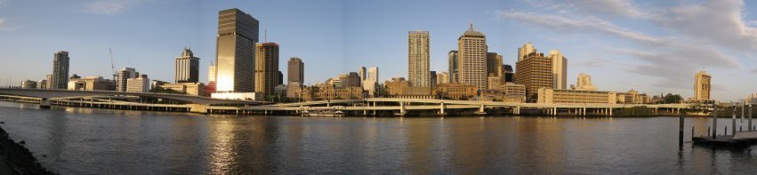 Brisbane CBD from South Bank by goobers