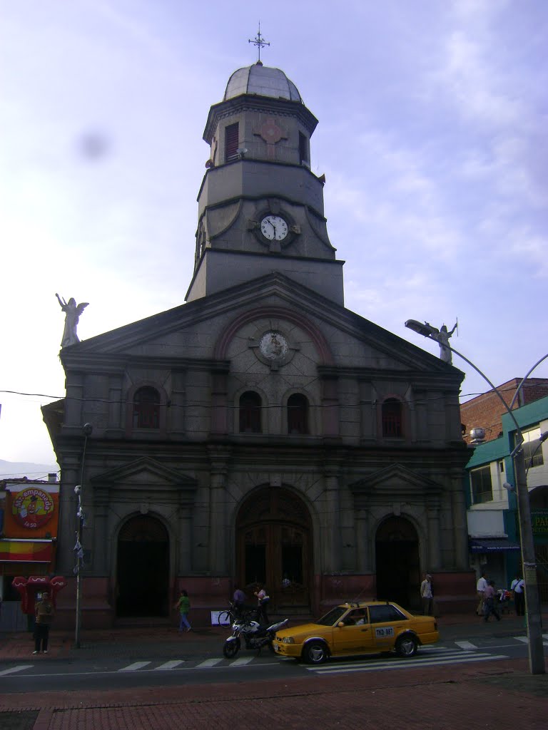 Iglesia de Itagui by juantello