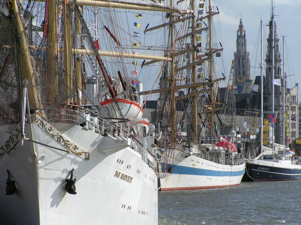 TallShips and Towers @ Antwerp (2006) by McPaul