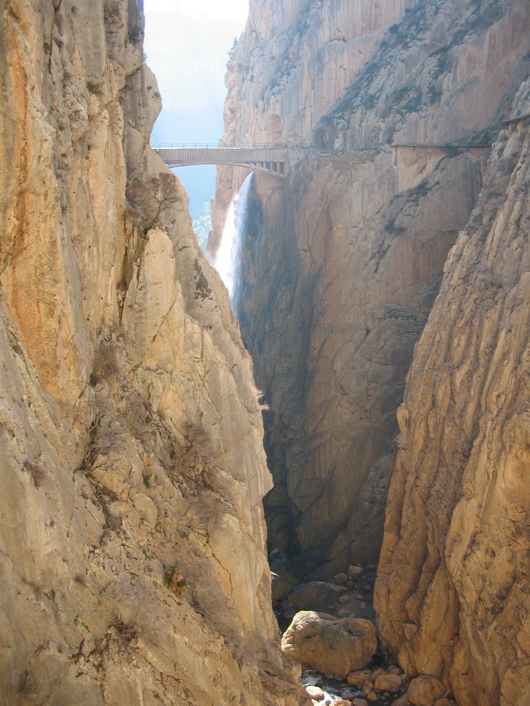 El Chorro, Málaga by Enrique Postigo