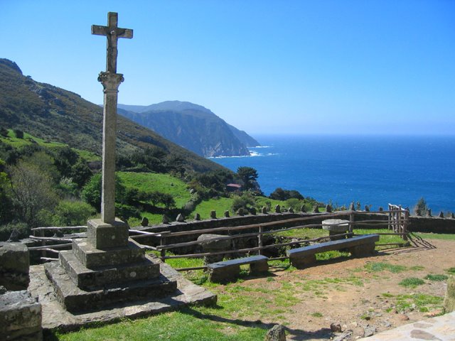 San Adrés de Teixido by Alberto García Amor