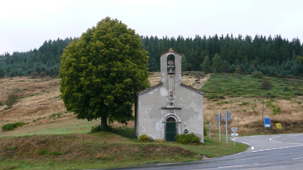 Chapelle du col de Bez by Phil2gap