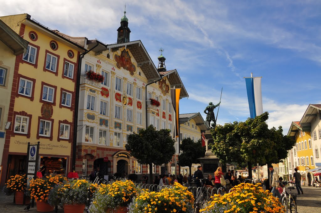 Bad Tölz, historische Altstadt by Dieter Hockertz