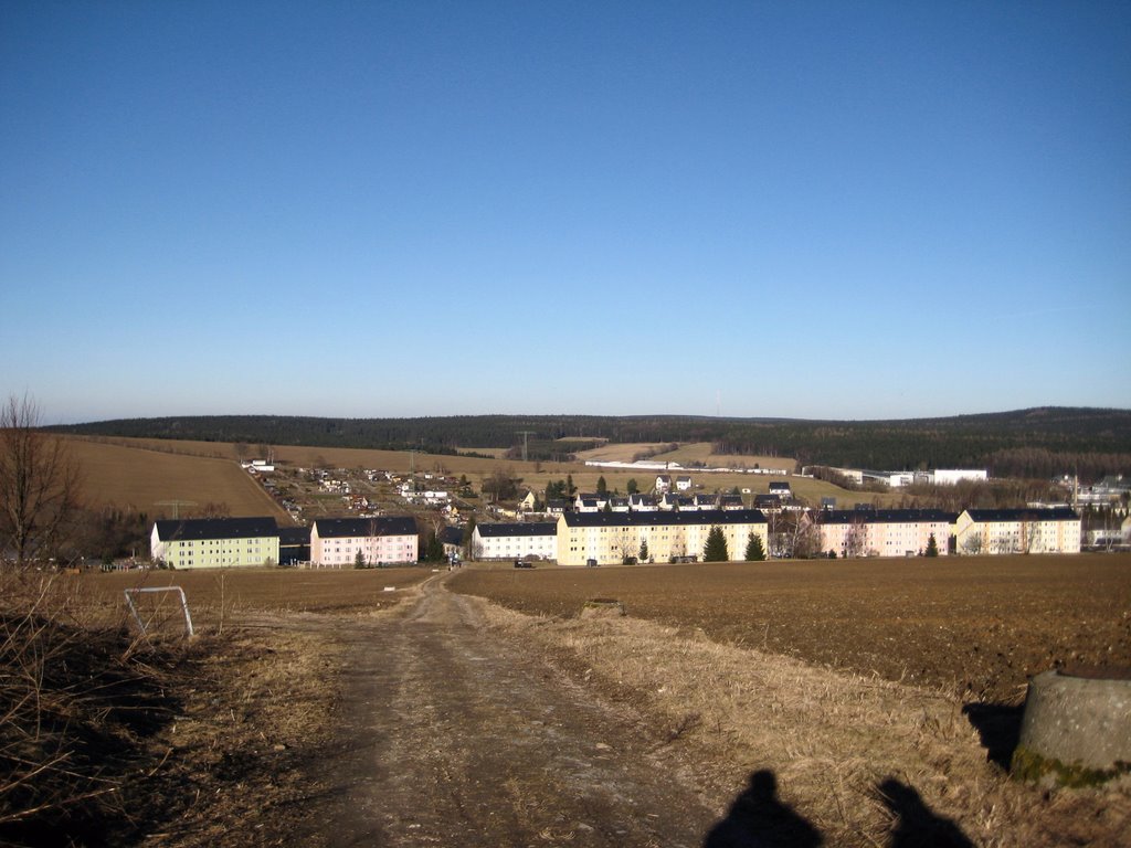 Blick vom Wasserbehälter auf Grünhain by rdroth