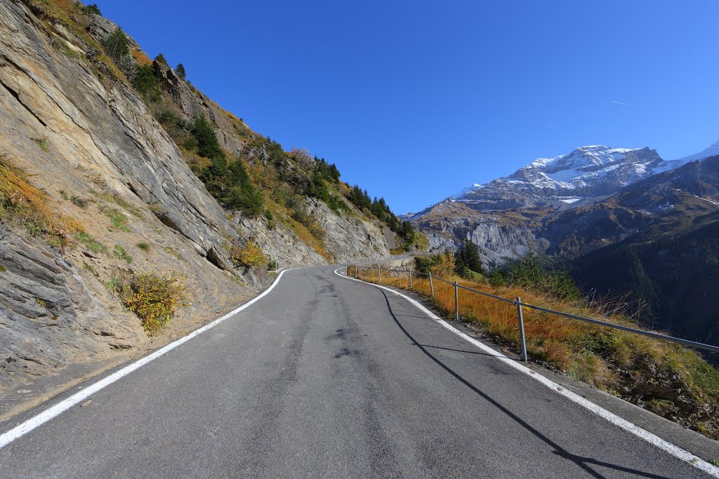 Road on the Klausenpass by hubert.zumbach