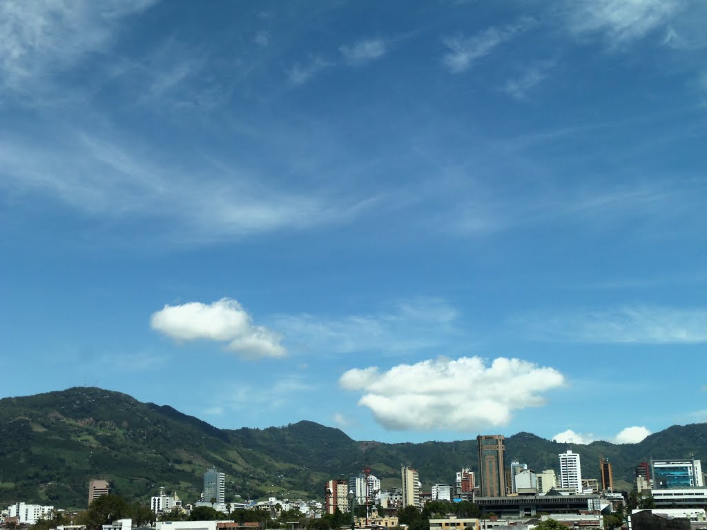 Panorámica del centro de pereira vista desde c.ccial LA 14 by ORLANDO/42