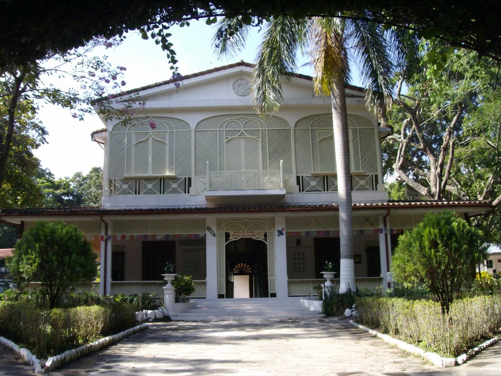 Museo de Historia Natural de El Salvador by britodiego