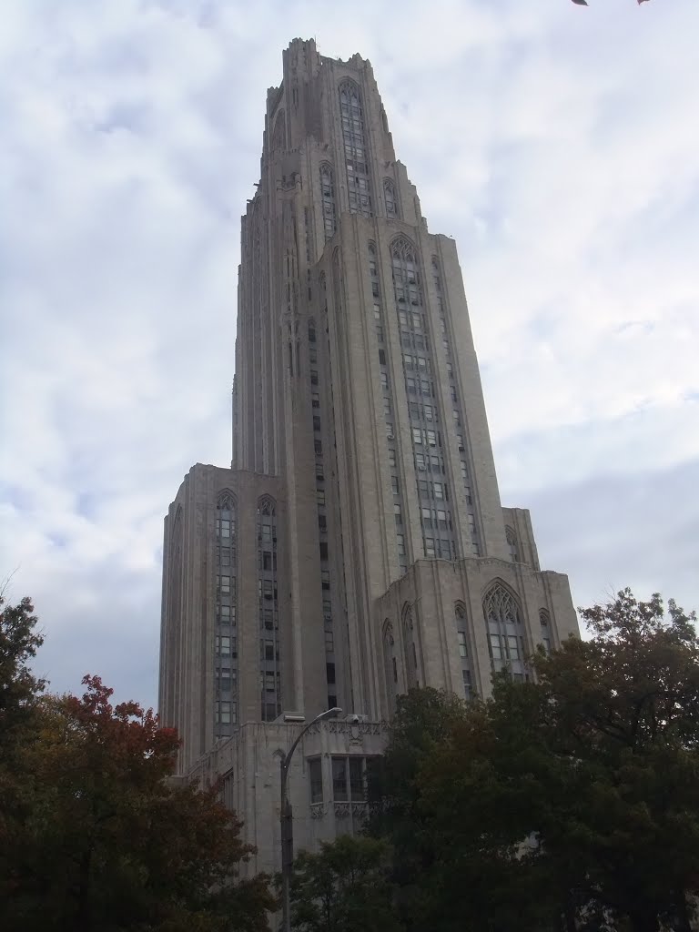 Cathedral of Learning - Pittsburgh by silvinofa