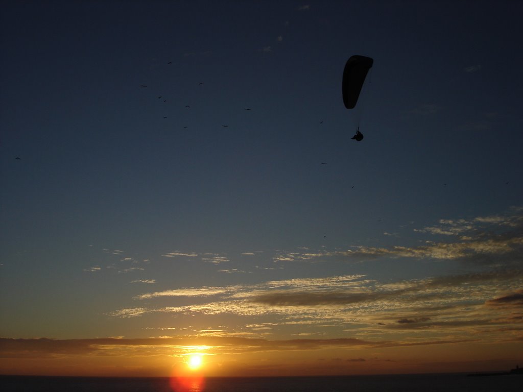 ATARDECER by JOSE LOJO