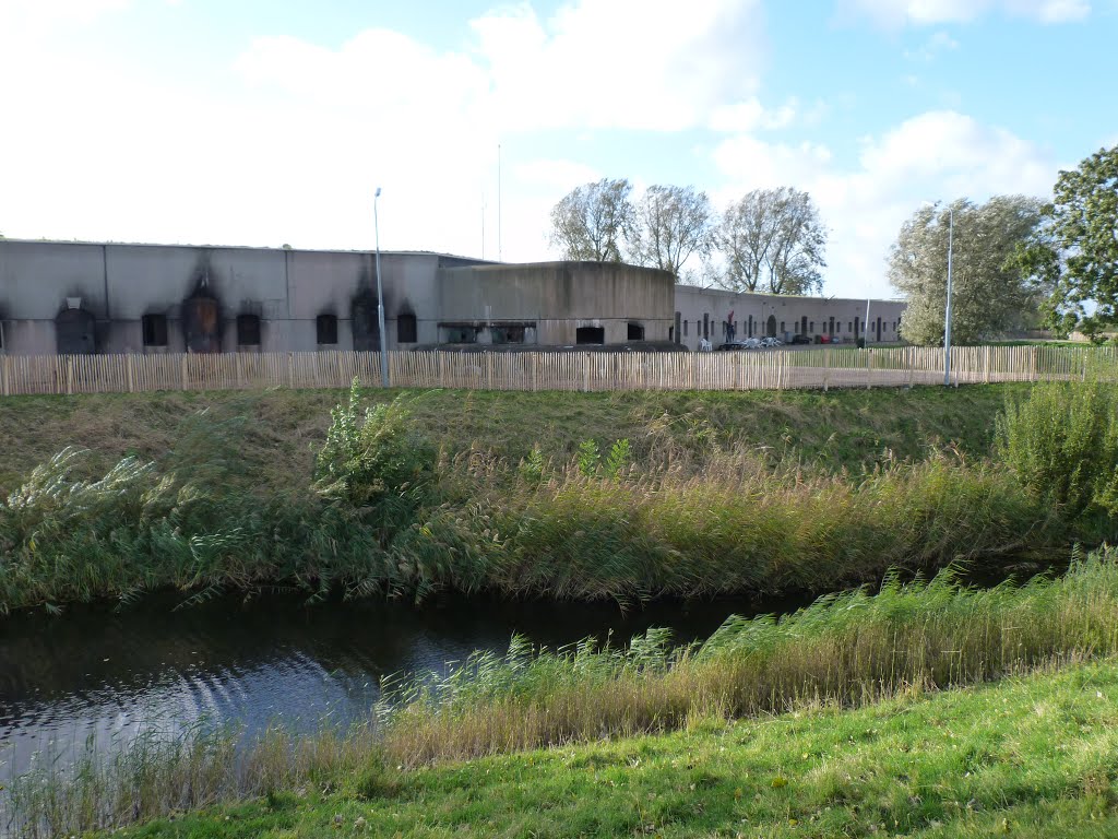 Fort bij Aalsmeer (stelling van Amsterdam) by stevenvanValen+hannekeRolloos