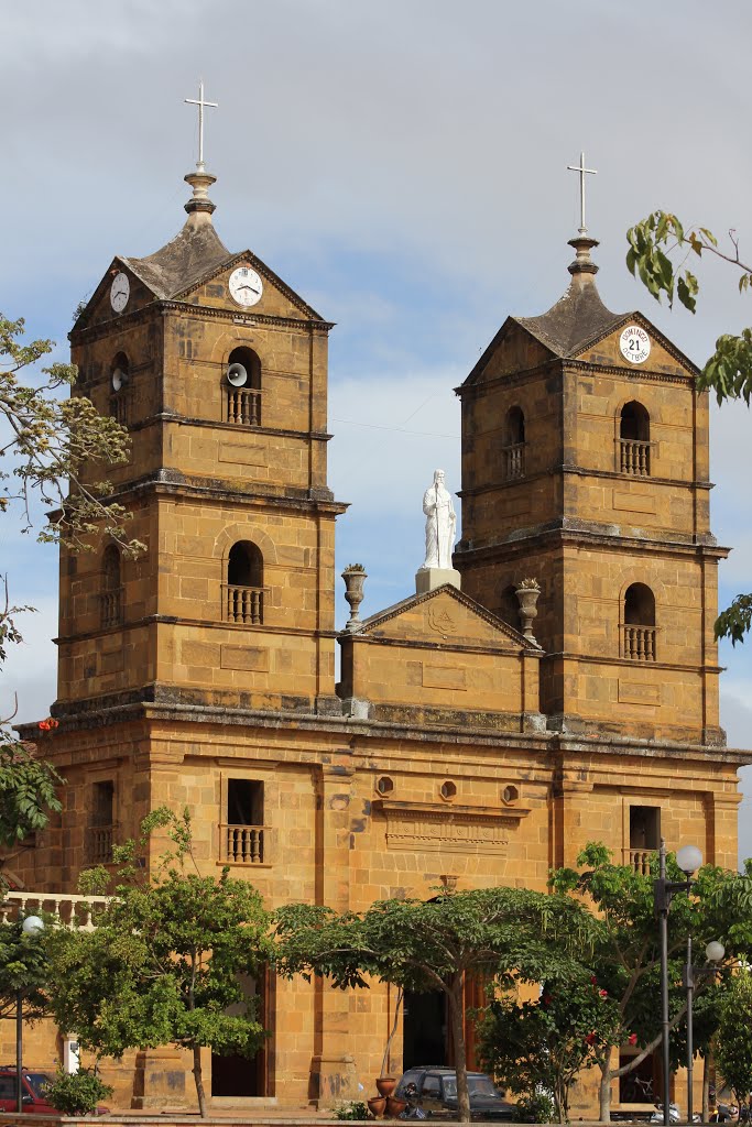 IGLESIA SAN JOAQUIN by orlando ardila