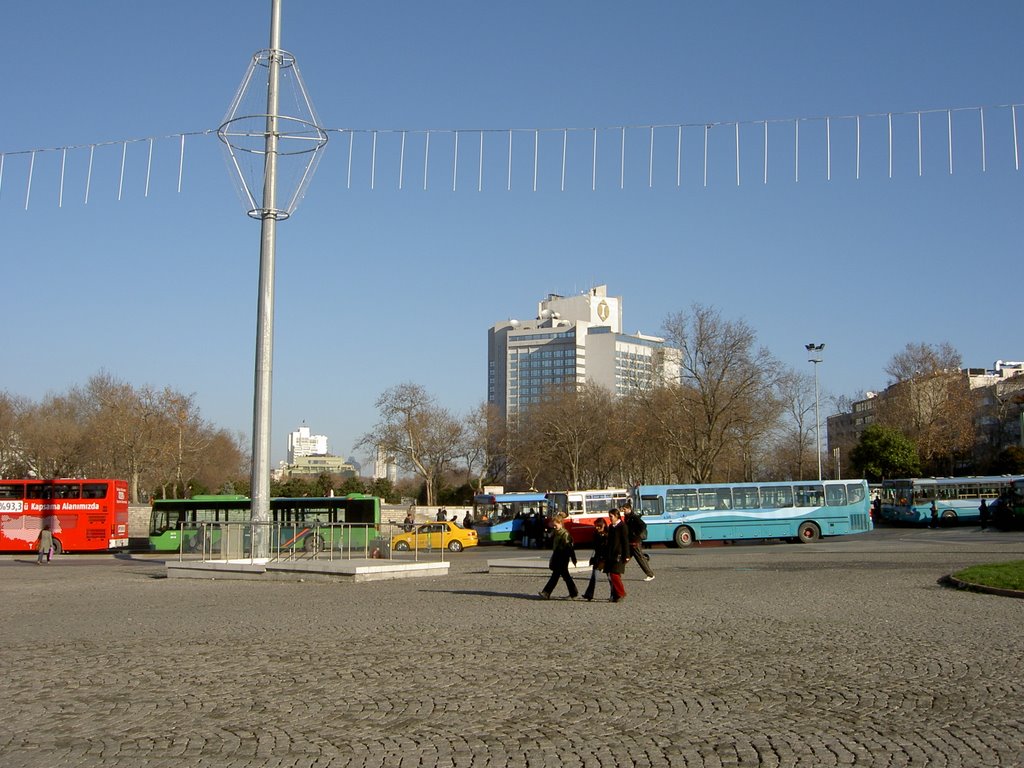 Taksim Meydanı by çetin çakır