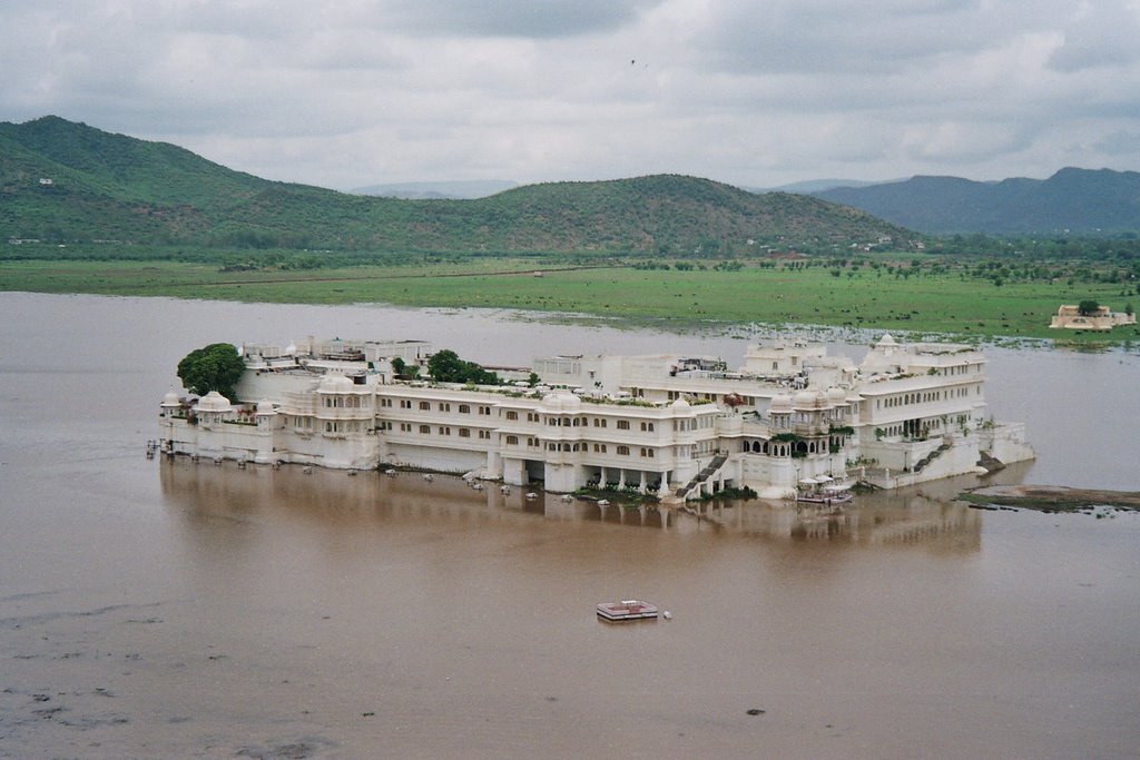 Udaipur by Oliver Williamson