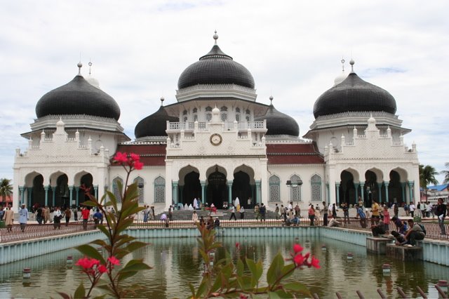 Grand Mosque, Banda Aceh, Aceh, Indonesia by Mirnes Kovac